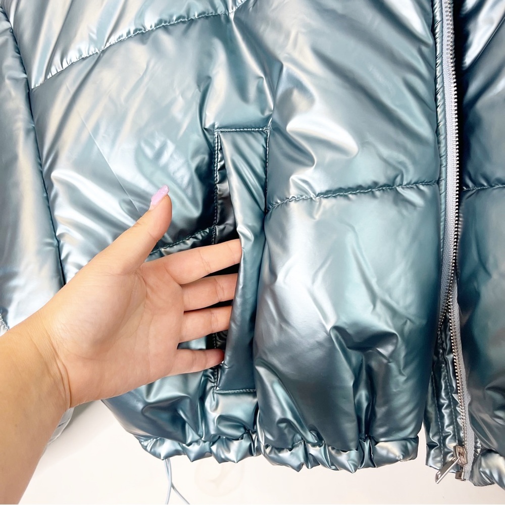 Urban Outfitters UO Taryn Metallic Icy Blue Cropped Puffer Jacket - Picture 11 of 14